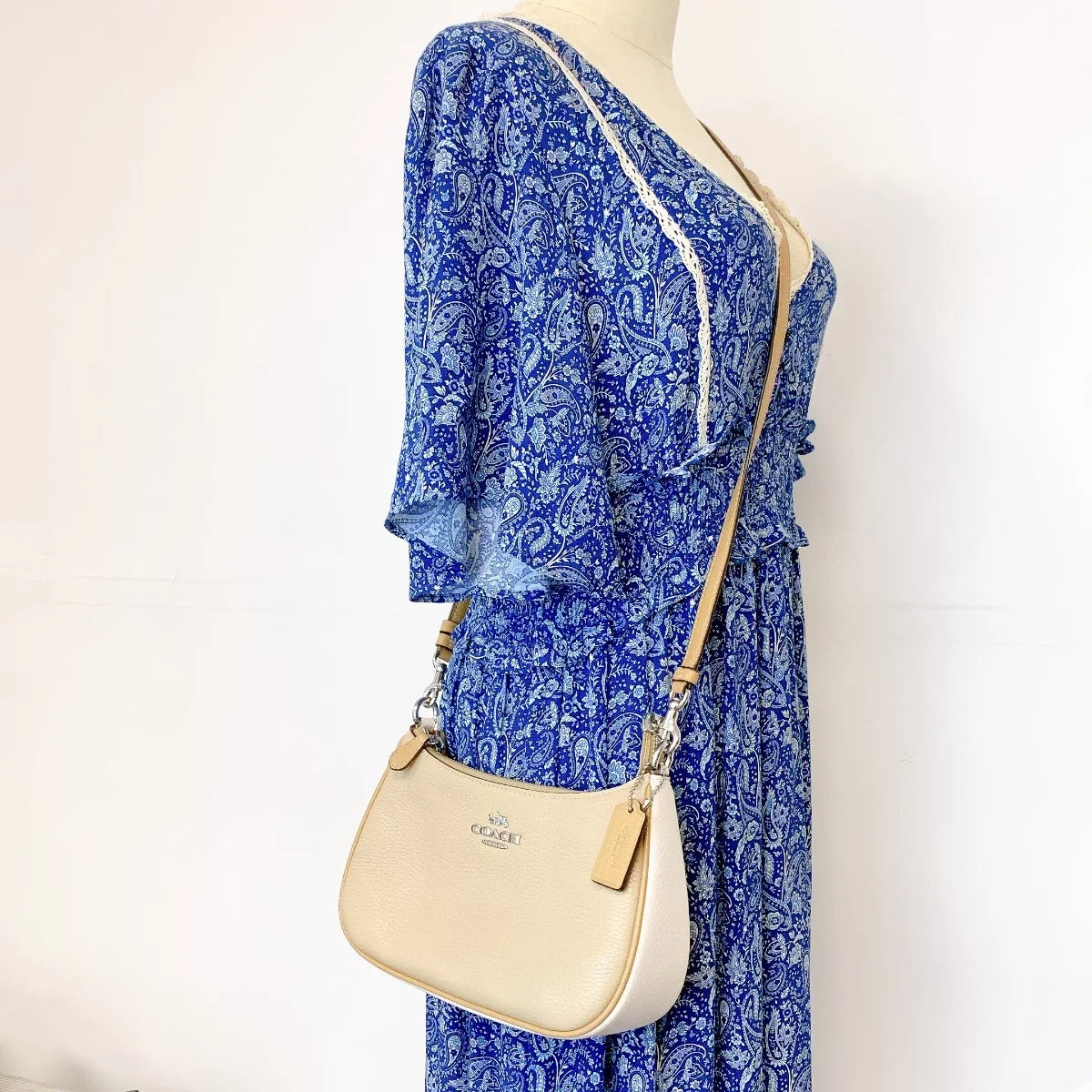 Coach CA173 Teri Shoulder Bag In Colorblock IN Silver Sandy Beige Multi